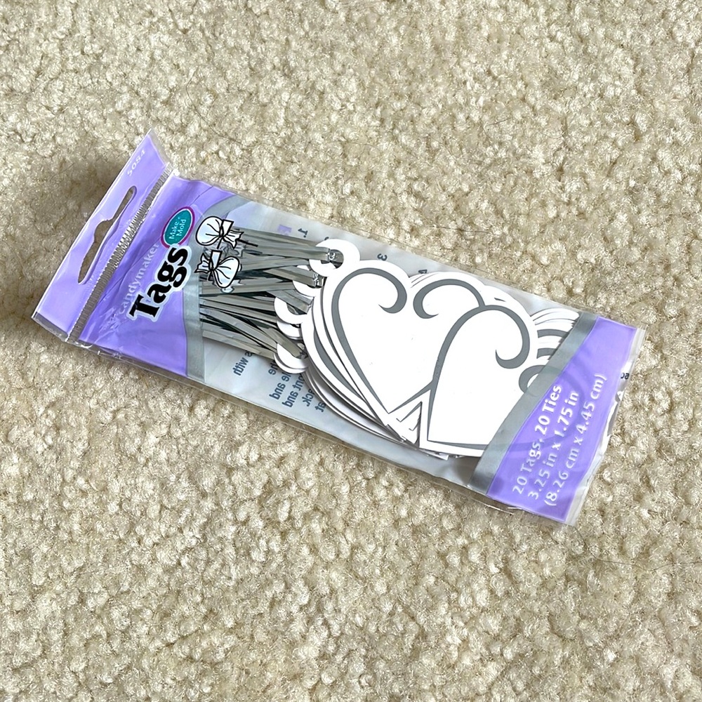 Heart Tags - NWT 💕